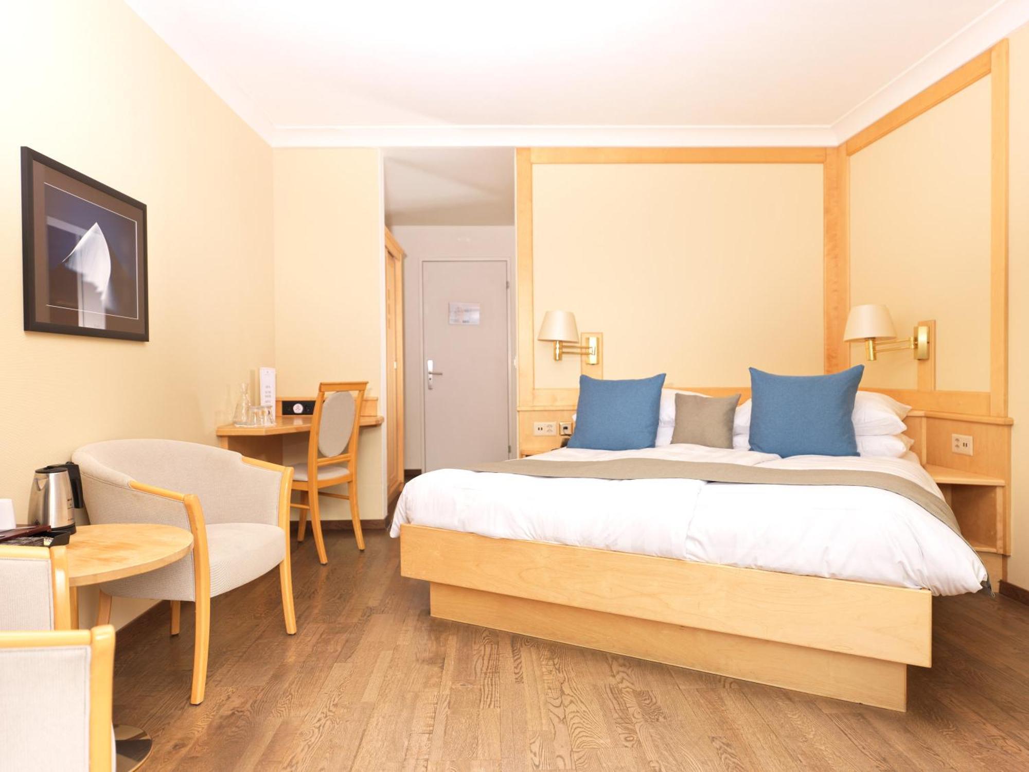 Beausite Park & 4*